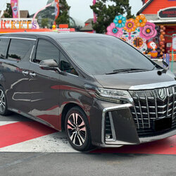 Toyota Alphard 2.5 SC Package ปี 2021