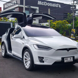Tesla Model X Performance ปี 2021