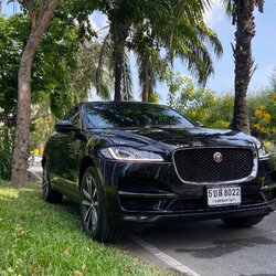 Jaguar F-Pace 2.0D AWD Portfolio ปี 2018 แท้