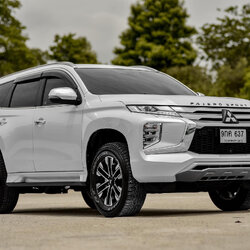 Mitsubishi Pajero 2.4 GT-Premium 2WD ปี 2019