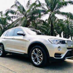 BMW X3 20d Highline LCI ปี2015 จด2016