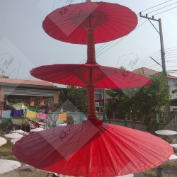 ร่มชั้นผ้าน้ำมัน สีแดง ขนาด 12 14 17 ตามลำดับ พร้อมขาตั้ง ใช้งานได้ทันที