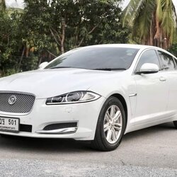 Jaguar XF ปี 2012
