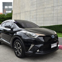 Honda CHR 1.8 HV Mid ปี2019