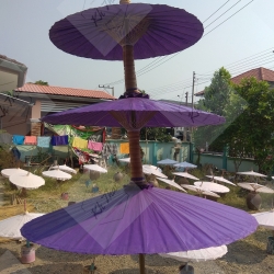ร่มชั้นผ้าน้ำมัน สีม่วง ขนาด 12 14 17 ตามลำดับ พร้อมขาตั้ง ใช้งานได้ทันที