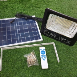 สปอร์ตไลท์โซล่าเซลล์ ขนาด 25 วัตต์