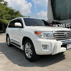 LAND CRUISER LC200 ดีเซล ปี 2010