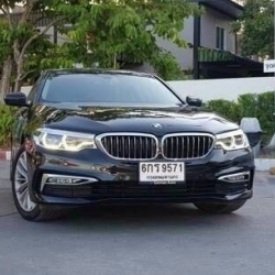 BMW 520d Series 5 ( G30 ) Luxury Package ปี2017