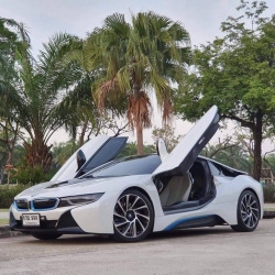 BMW i8 ปี 2015