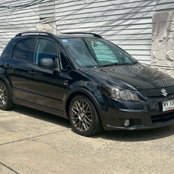 SUZUKI SX4 1.6 Hatchback สีดำ ปี 2013