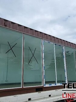 ตู้คอนเทนเนอร์ เหล็กแท้ เกรดส่งออก ขนาด 20 ฟุต ตัดเจาะ ติดกระจก