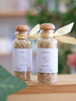 ของชำร่วยงานแต่ง ข้าวกล้อง ข้าวไรซ์เบอรี่ ในขวดแก้ว จุกไม้ ความหมายดี เป็นสิริมงคล กลิ่นหอม แฮนเมด