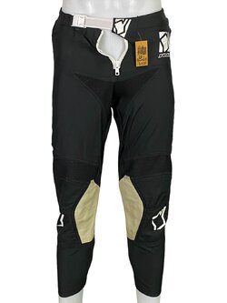 กางเกงสำหรับขี่มอเตอร์ไซด์ ( มือสอง ) E&A 402: เอว 28-30" ยาว 25" **YOKO**