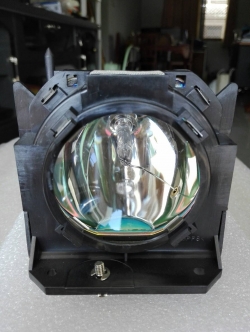 หลอดโปรเจคเตอร์ Panasonic PT-DZ6700 – คุณภาพสูง คมชัด ทนทาน ราคาถูก