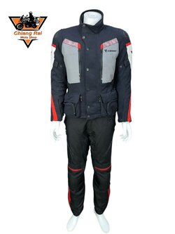 ชุดสำหรับขี่มอเตอร์ไซด์ (มือสอง) SET 027 ชุดทัวริ่ง เสื้อการ์ด + กางเกง ยี่ห้อ***dainese***