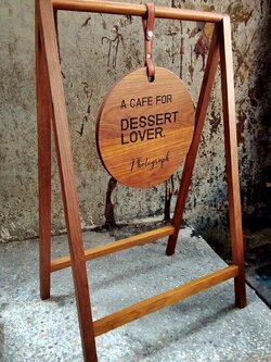 ป้ายตั้งหน้าร้าน