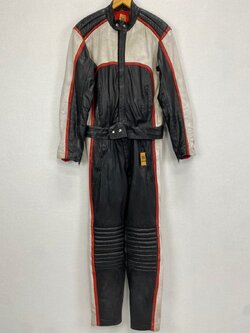 ประเภททรงชุด : Racing suit RCSS 022 (ชุดเลื้อ+กางเกง) : ยี้ห้อ....ไม่มีชื่อ
