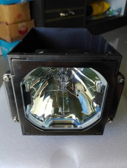 หลอดโปรเจคเตอร์ Sanyo PLC-HF1000 (เกรด A) – ความคมชัดสูง อายุการใช้งานยาวนาน