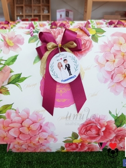 เซ็ตของรับไหว้ผู้ใหญ่ ผ้าเช็ดตัวนาโนลายหมีขนาด 70x140 cm ในกล่องหมอนหูหิ้วสีน้ำเงิน พร้อมโบว์ สำเนา