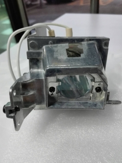 หลอดโปรเจคเตอร์พร้อมเฟรม Acer X133PWH (เกรด A) – ความคมชัดสูง อายุการใช้งานยาวนาน