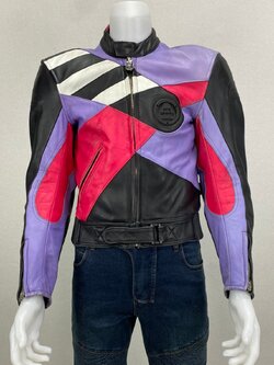 เสื้อการ์ดสำหรับขี่มอเตอร์ไซด์( มือสอง) RCSS 007: อก 40" ยาว 21" ** Hein Gerickc**