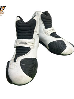 รองเท้าขี่มอเตอร์ไซด์( มือสอง) RCBS-1009 Size ขนาดจากป้าย 44:EUR / 10:UK / 28:Cm.(Alpinestars)