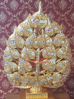 ต้นโพธิ์ทองประดับกระจก