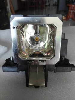 หลอดโปรเจคเตอร์ JVC DLA-RS49 เกรด Original – คุณภาพสูง ภาพคมชัด ทนทาน