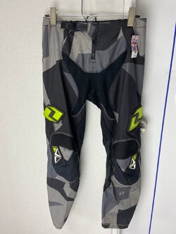 กางเกงขี่มอเตอร์ไซด์ ( มือสอง ) E&A 146: เอว 28" ยาว 26" ** **ATOM