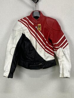 เสื้อการ์ดสำหรับขี่มอเตอร์ไซด์( มือสอง) RCSS 032: อก 34" ยาว 21" ** Heingericke **