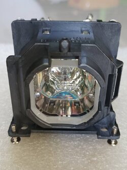 หลอดโปรเจคเตอร์ Panasonic PT-LB303 เกรด Original – คุณภาพสูง ภาพคมชัด ทนทาน