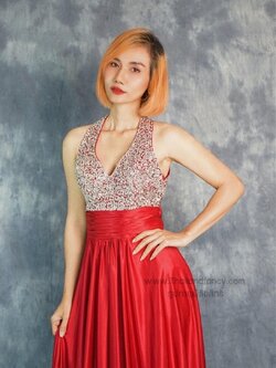 ชุดราตรีผู้หญิงสำหรับขาย ชุดราตรีมือ2สภาพดี ชุดราตรีเพื่อนเจ้าสาว ชุดราตรีกรุงเทพมหานคร ชุดราตรีงานเลี้ยง ชุดราตรีราคาถูก ชุดราตรีสีแดงปักเลื่อม