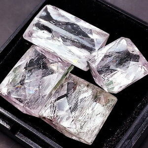 คุนไซต์ Kunzite เสริมด้านความรัก นำมาซึ่งความรักแบบไร้เงื่อนไข