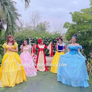 เจ้าหญิงดิสนีย์ 👰. มาแล้วคร้า 😍😍😍 เหล่าบรรดาเจ้าหญิงจากการ์ตูนดัง แสนสวย มาอวดโฉมให้ยลกันแล้วจร้า