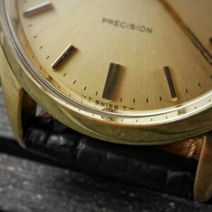 ตัวอักษรที่ตีตรง6นาฬิกาของrolex นั้นมีความหมายว่าอะไรบ้าง